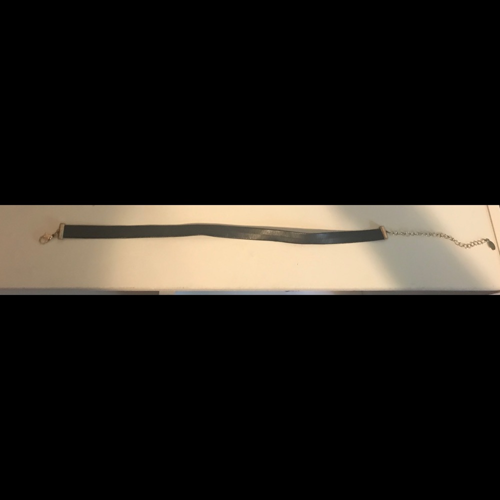 Black choker
